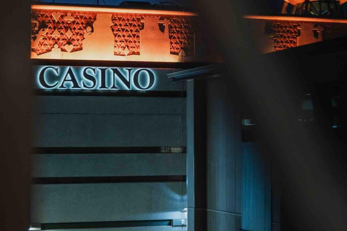 Casino Luxury Centre - Sleeps 5 *