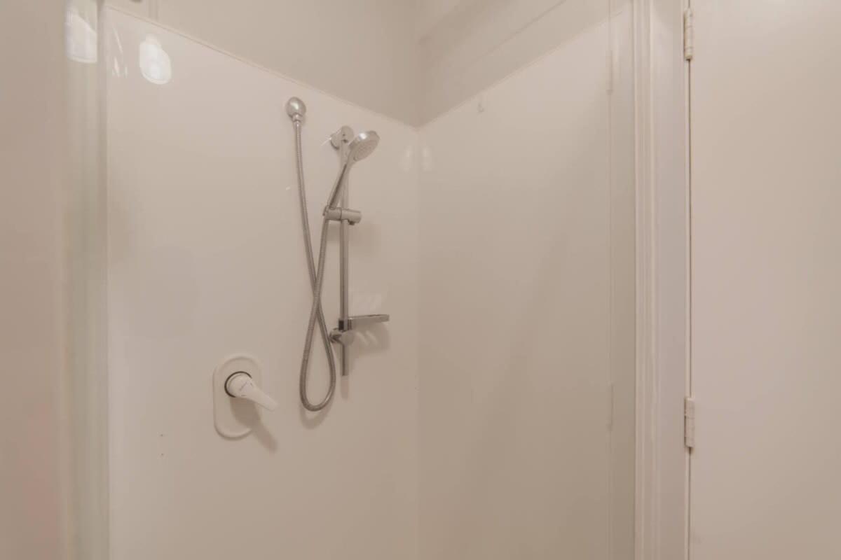 Heritage House - Classic 3br On Greenhurst Street