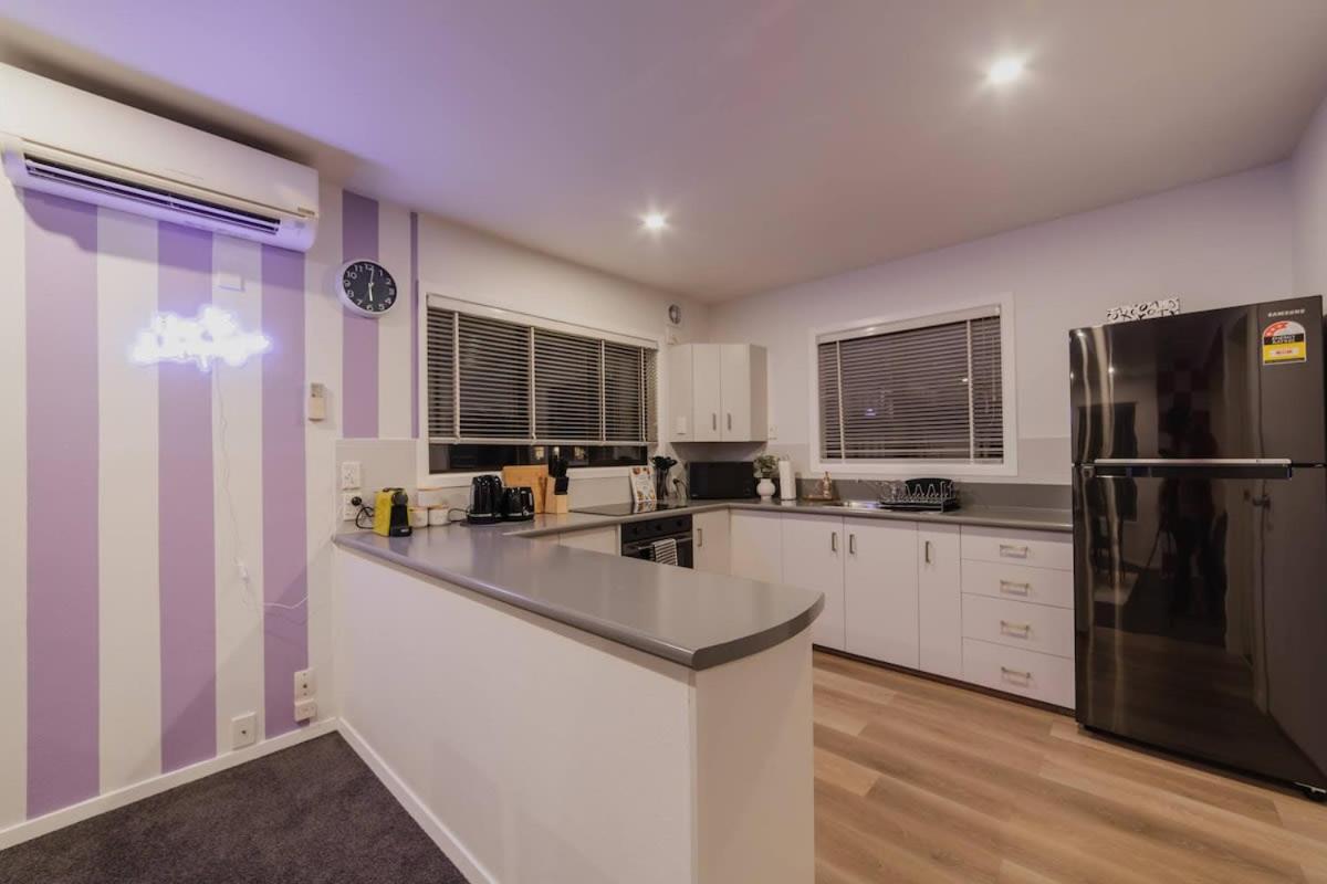 Heritage House - Classic 3br On Greenhurst Street