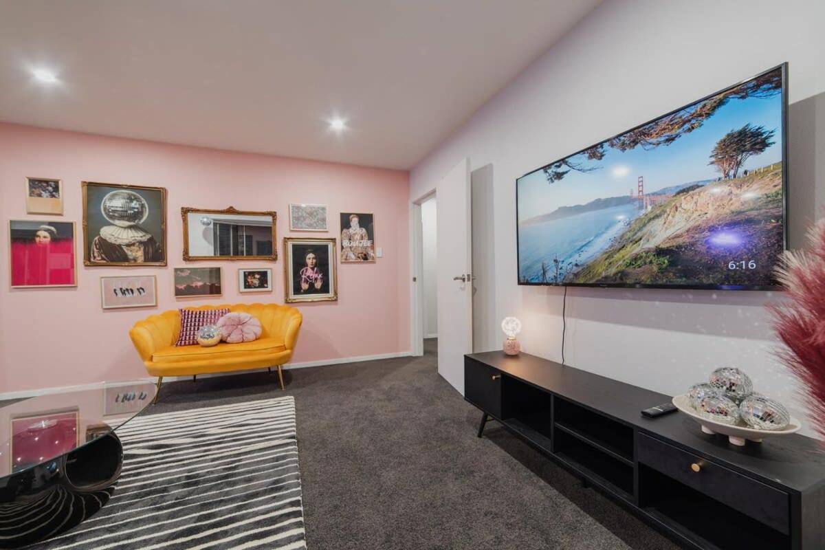 Heritage House - Classic 3br On Greenhurst Street