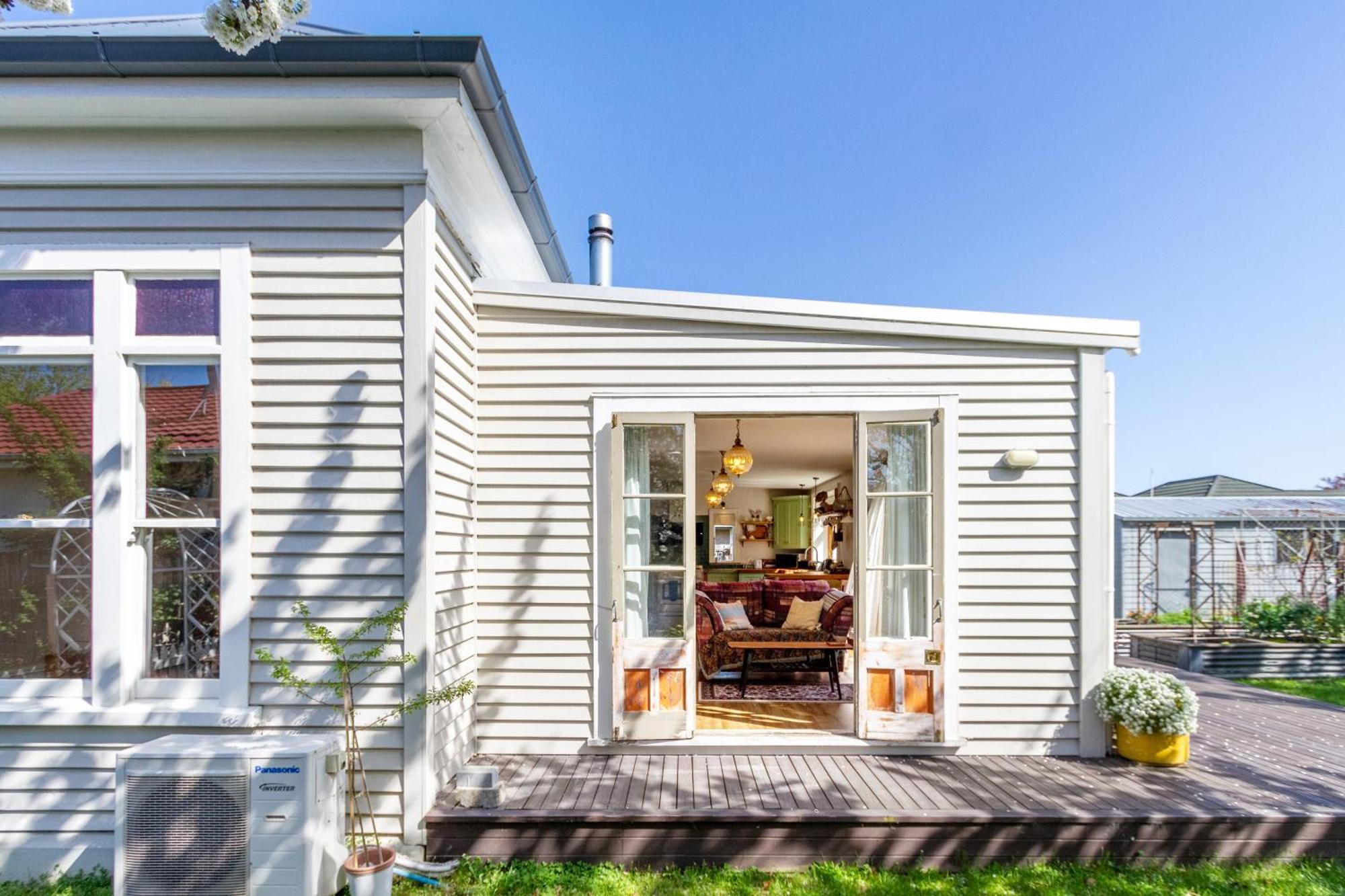 Charming 3-bedroom Retreat Christchurch