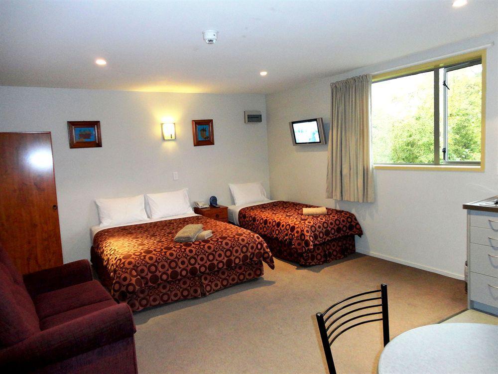 Bealey Avenue Motel 4*