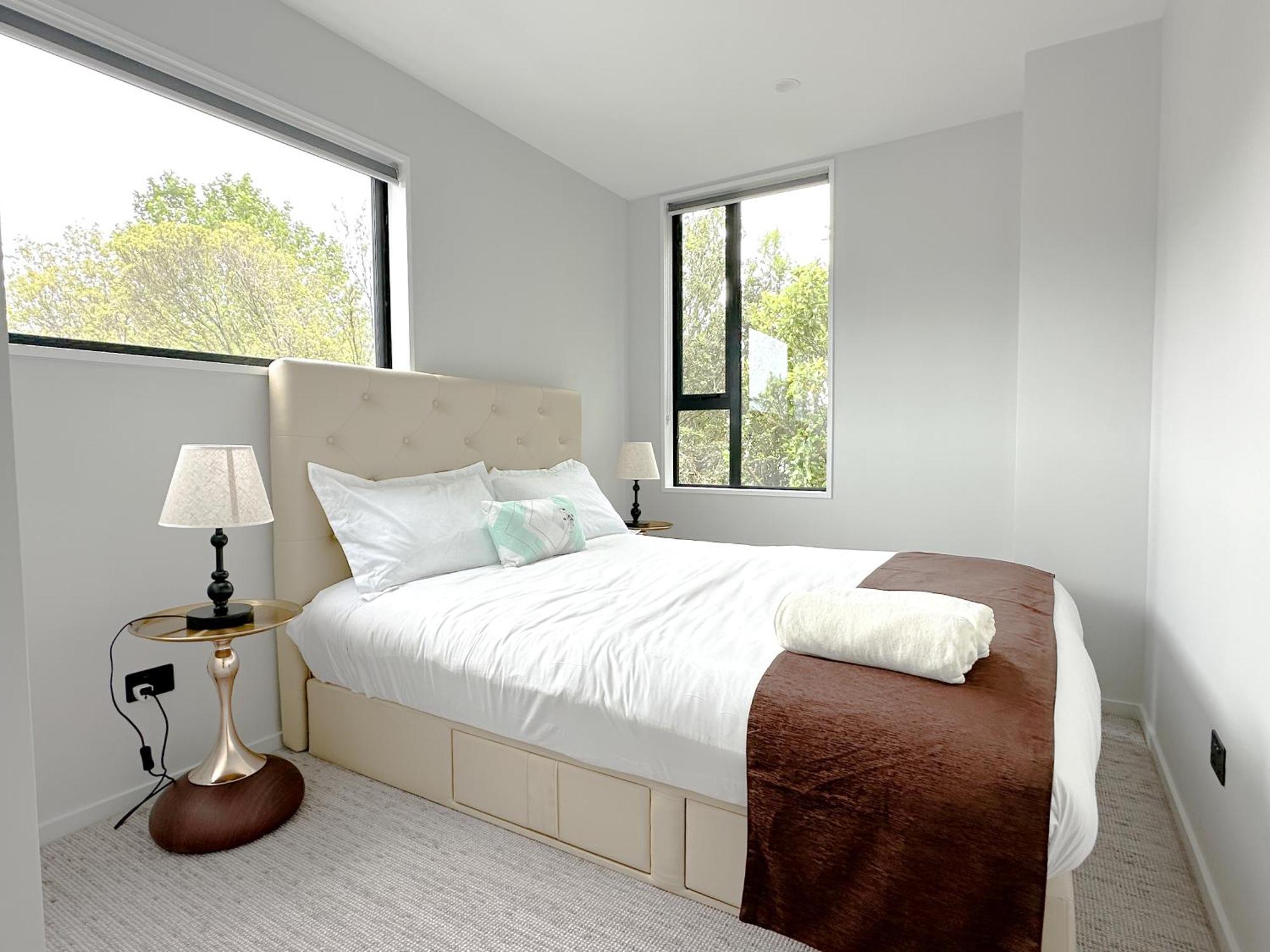 Graceful 3br Beside Uc Holiday home *