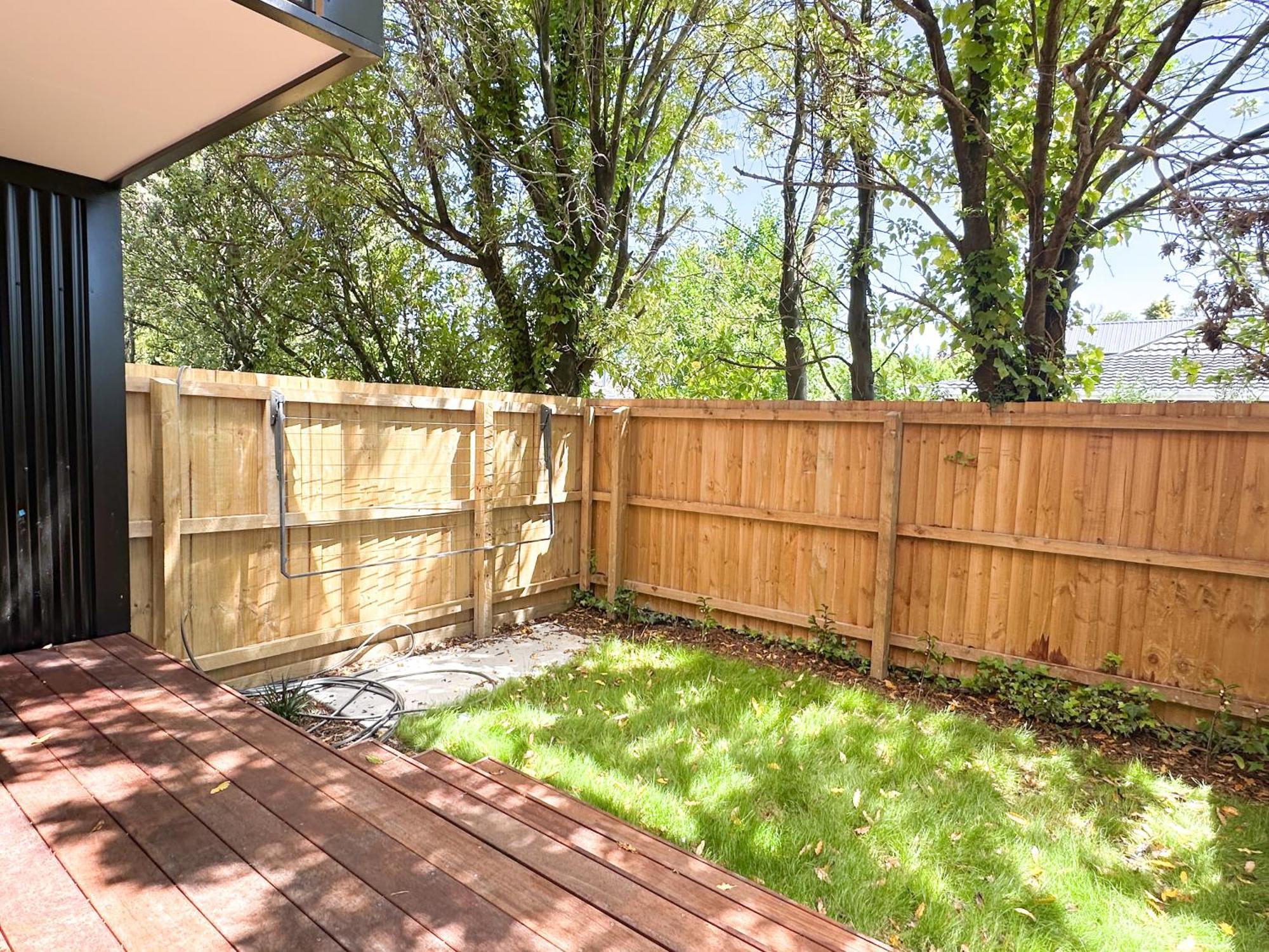 Graceful 3br Beside Uc