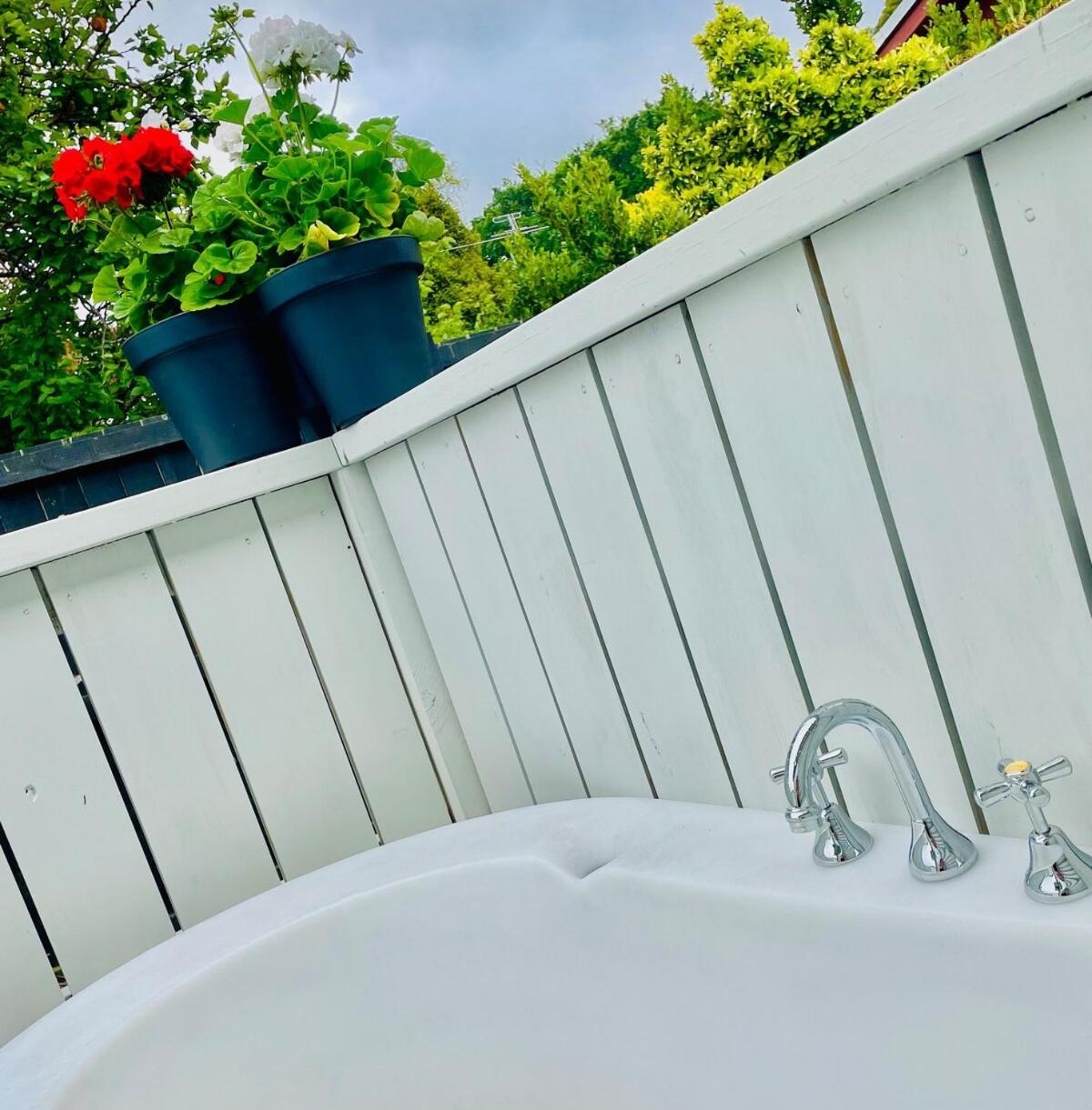 Charm Adorable, Cute With Outdoor Bath