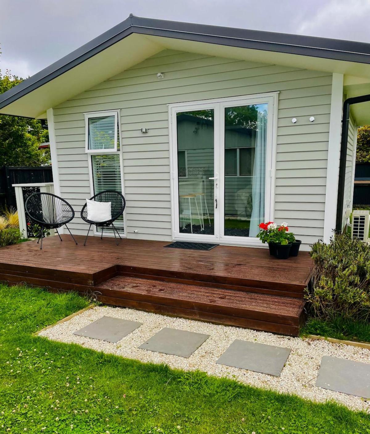 Apartment Charm Adorable, Cute With Outdoor Bath Christchurch
