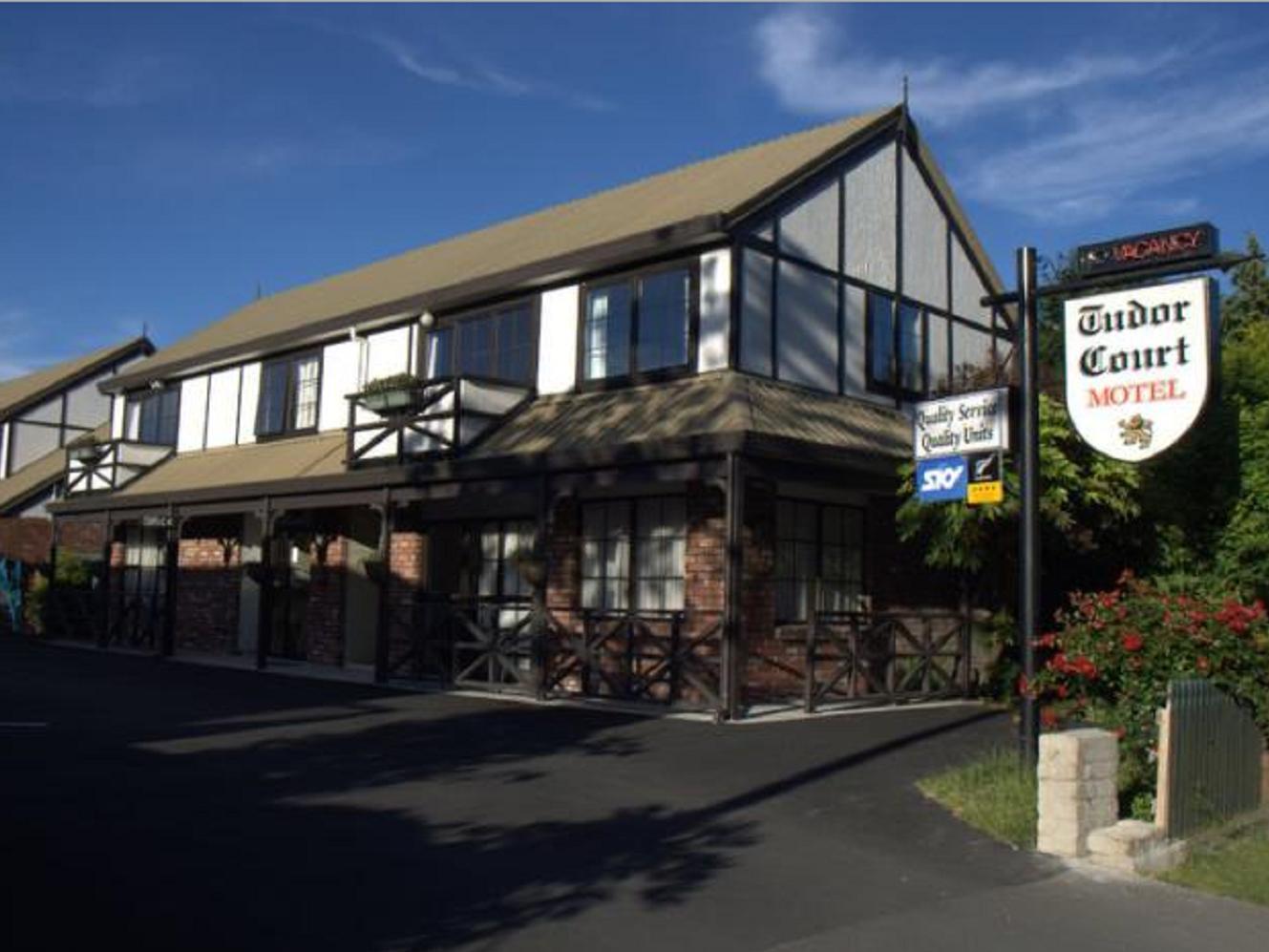 Motel Tudor Court 4*