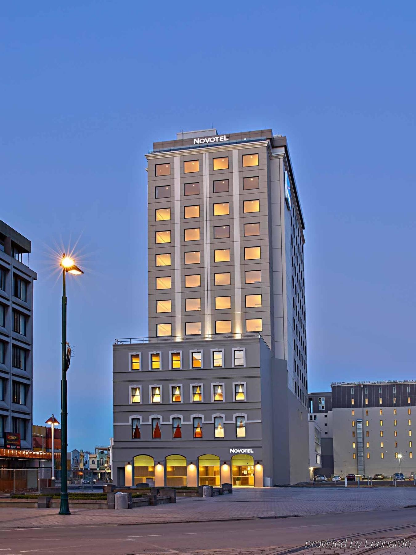 Novotel Cathedral Square Hotel 4*