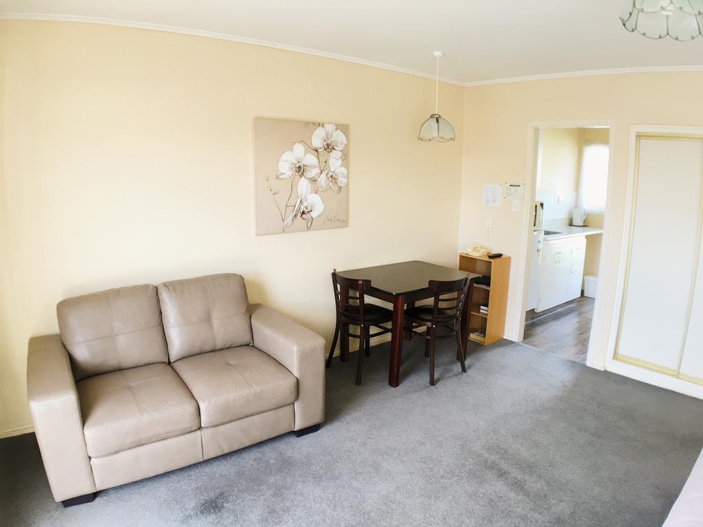 Merivale Court &