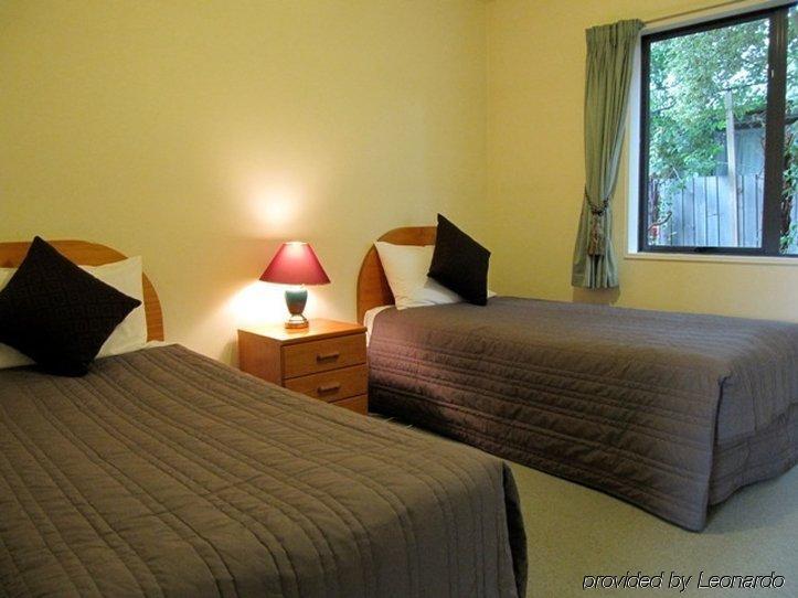 Sherborne Motor 4* Christchurch