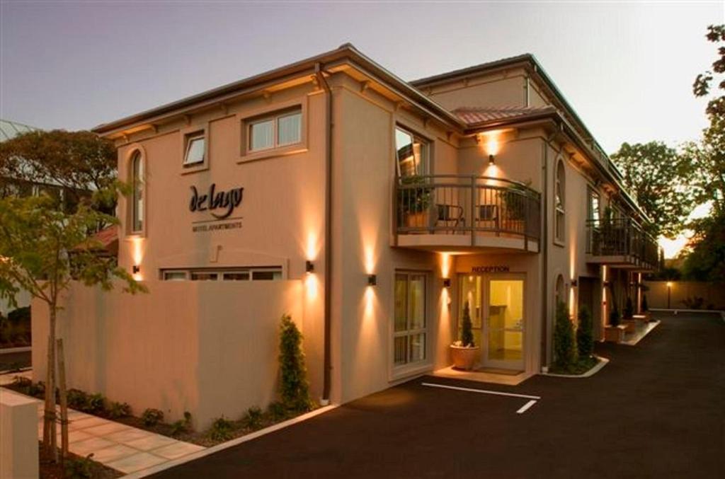 Aparthotel Delago Motel/apartments
