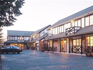Motel Tudor Court 4*