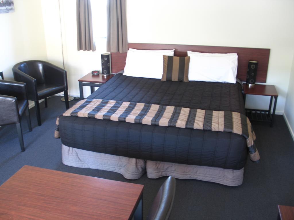 Sherborne Motor Motel 4*