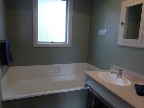 Ilam Motel 2*