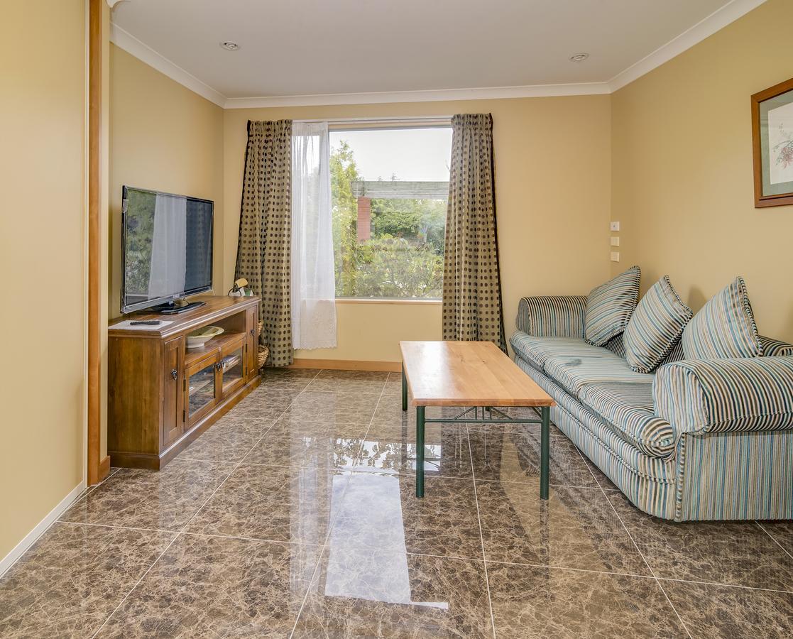 Shamrock Garden Airport 4*