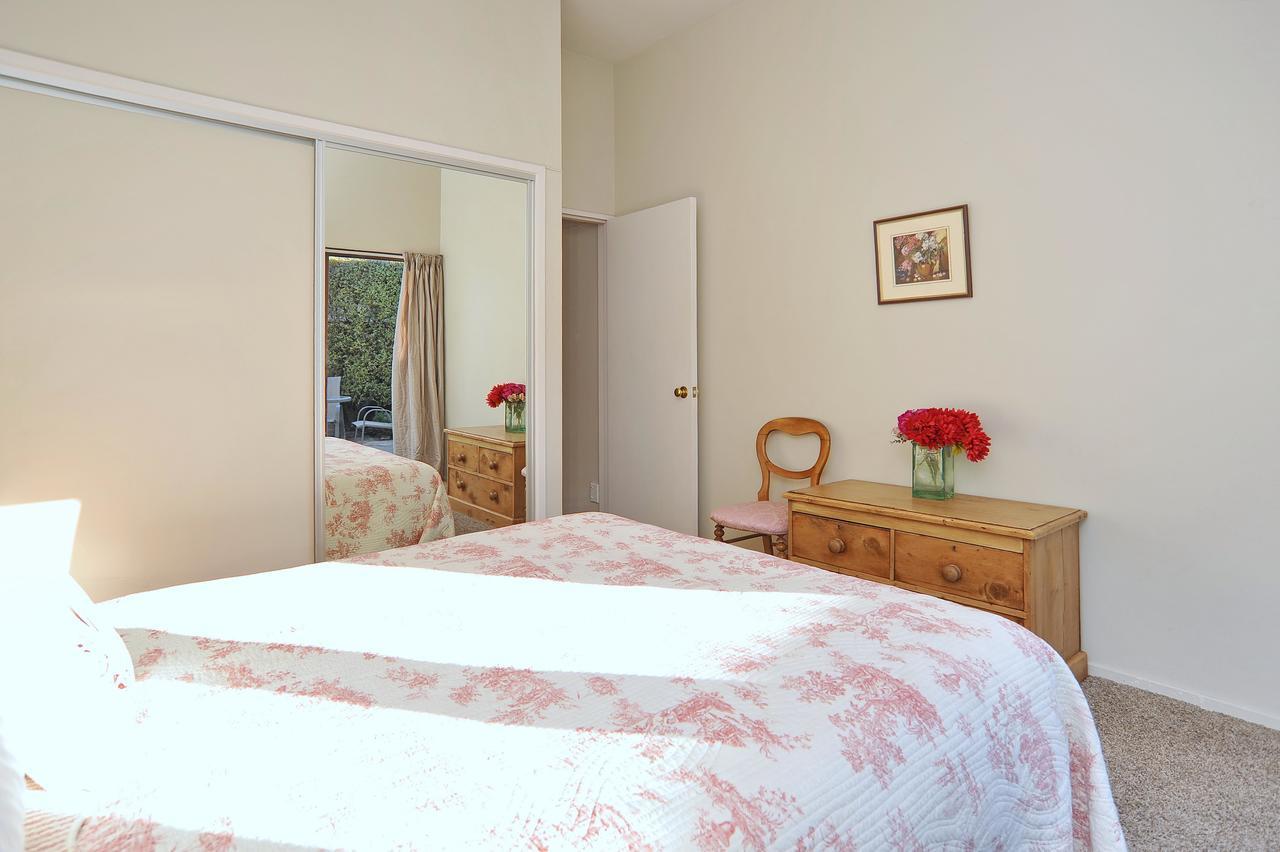 Gordon Villa 1 - Christchurch Holiday Homes Christchurch