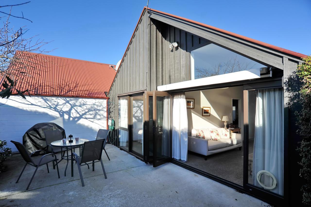Gordon Villa 1 - Christchurch Holiday Homes