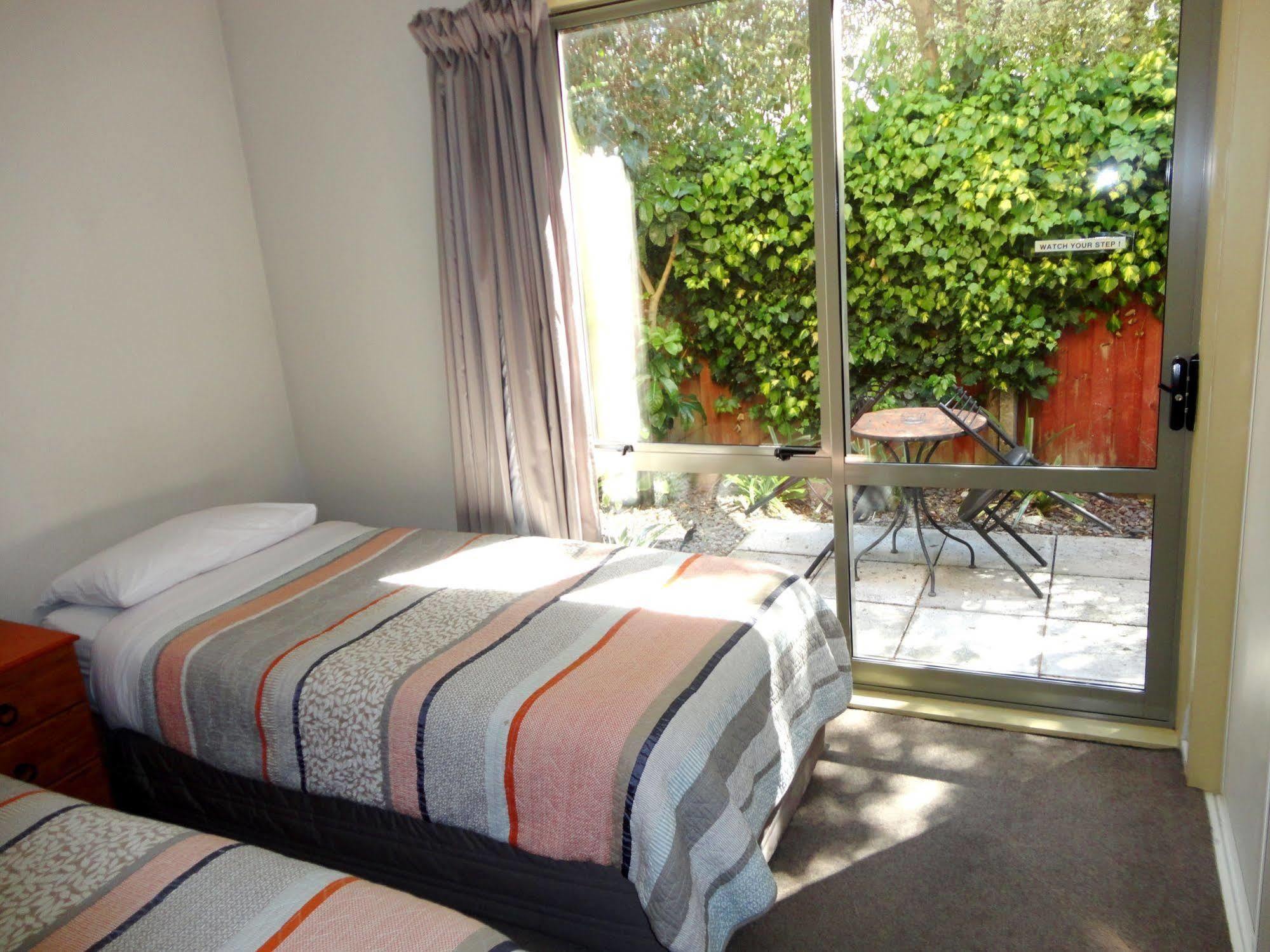 Bealey Avenue Motel 4*