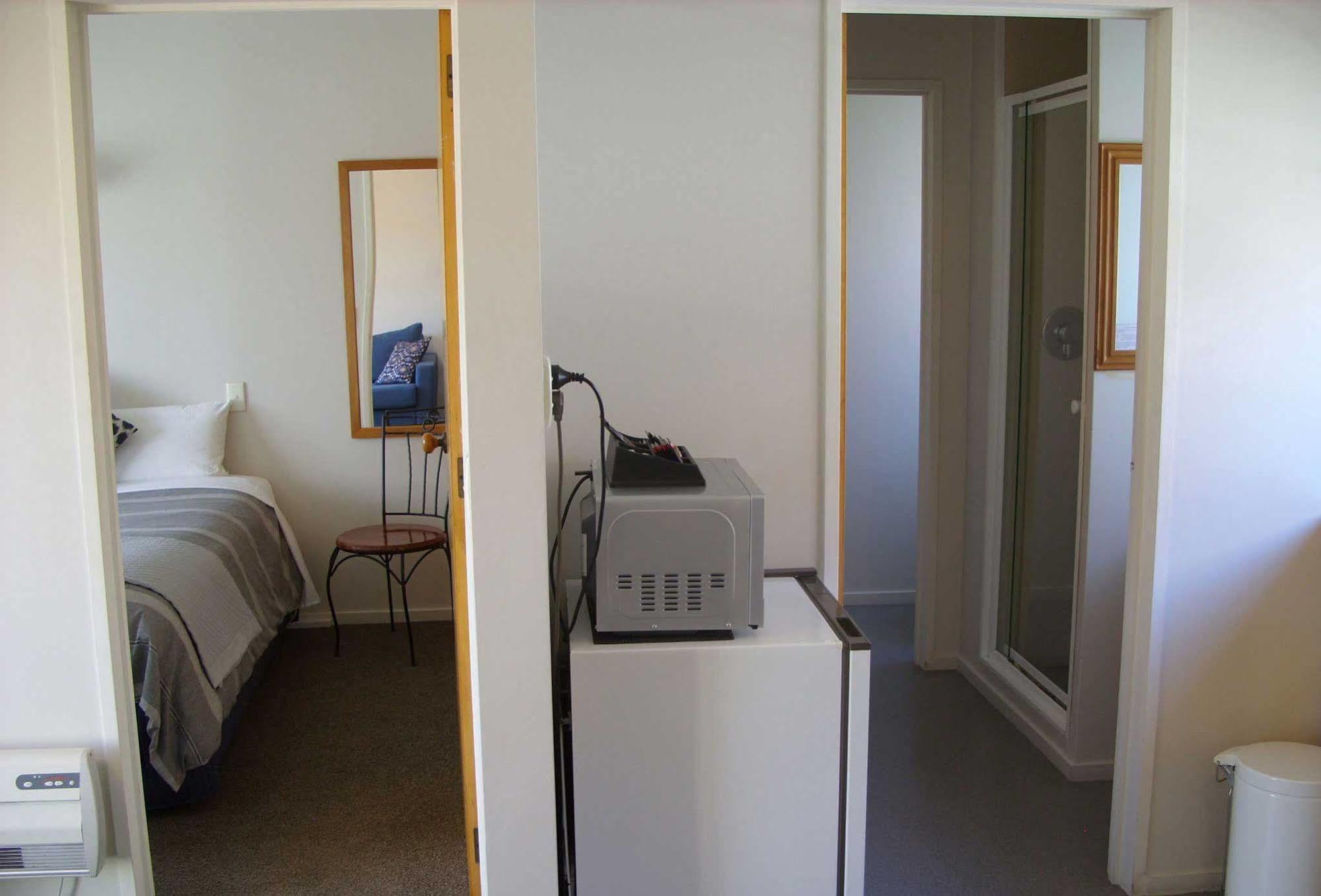 Motel Tudor Court