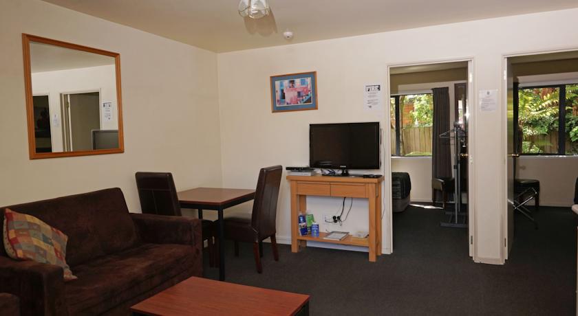 Sherborne Motor 4* Christchurch