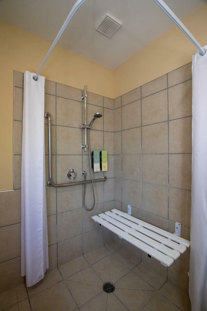 Abbella Motel 4*