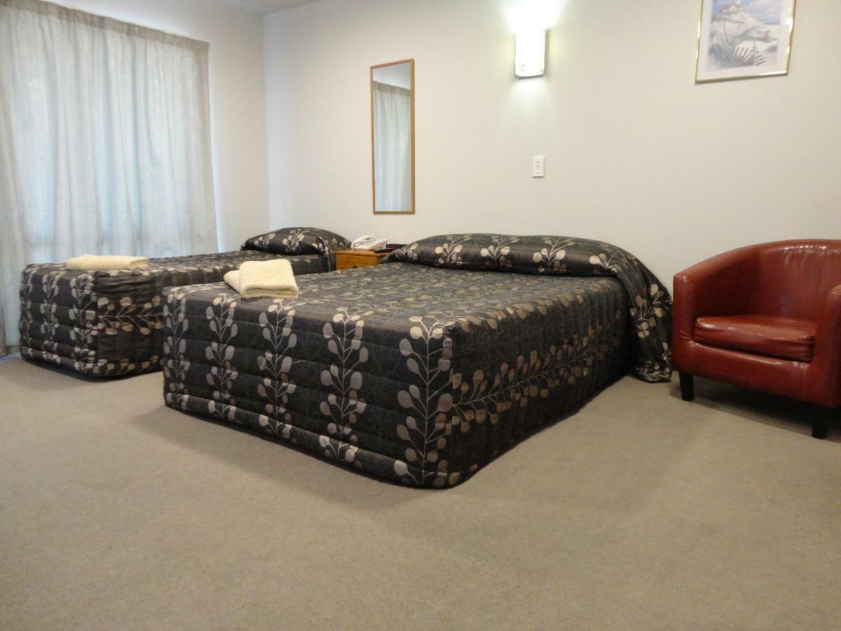 Bealey Avenue 4*