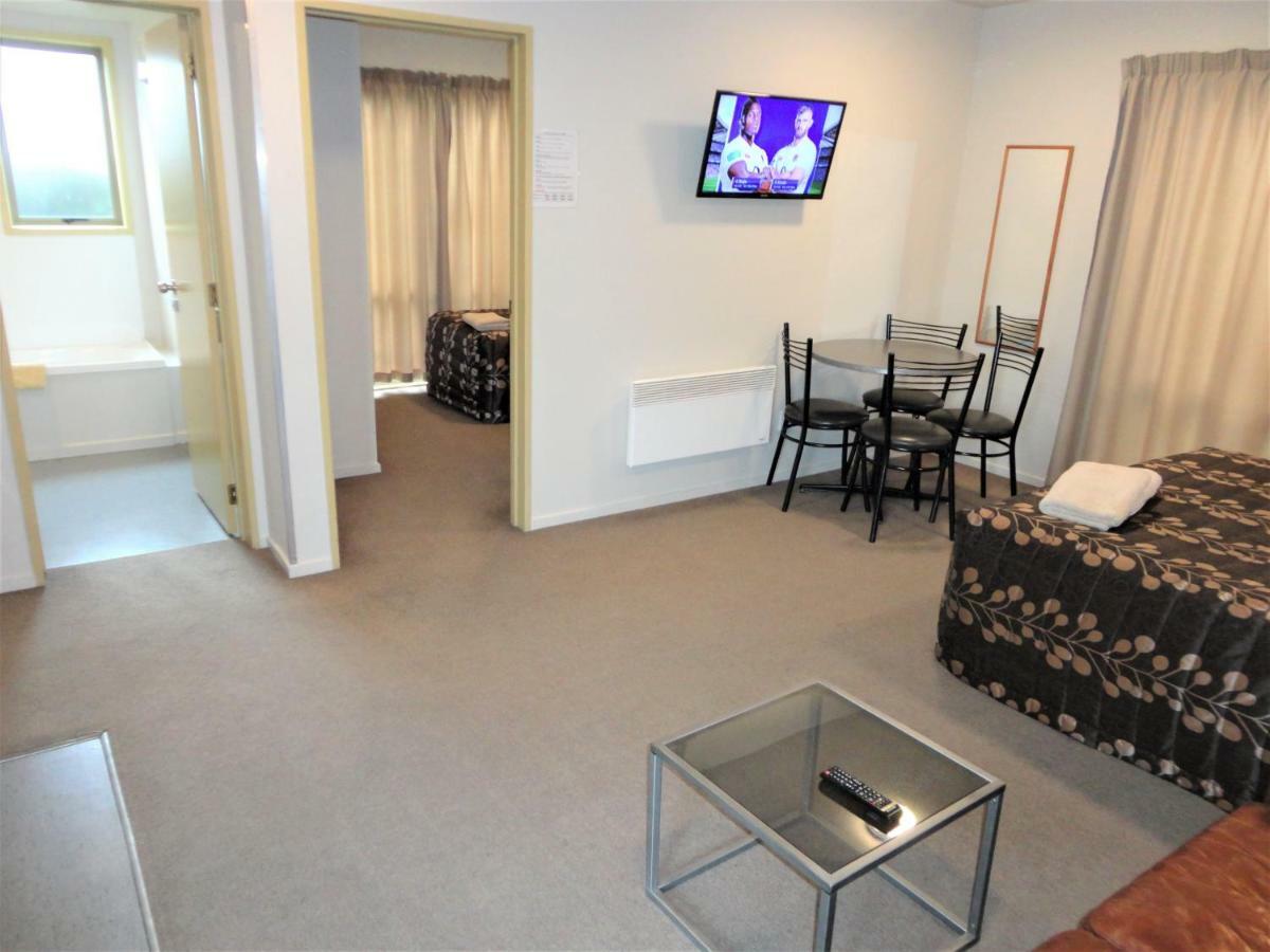 Motel Bealey Avenue 4*