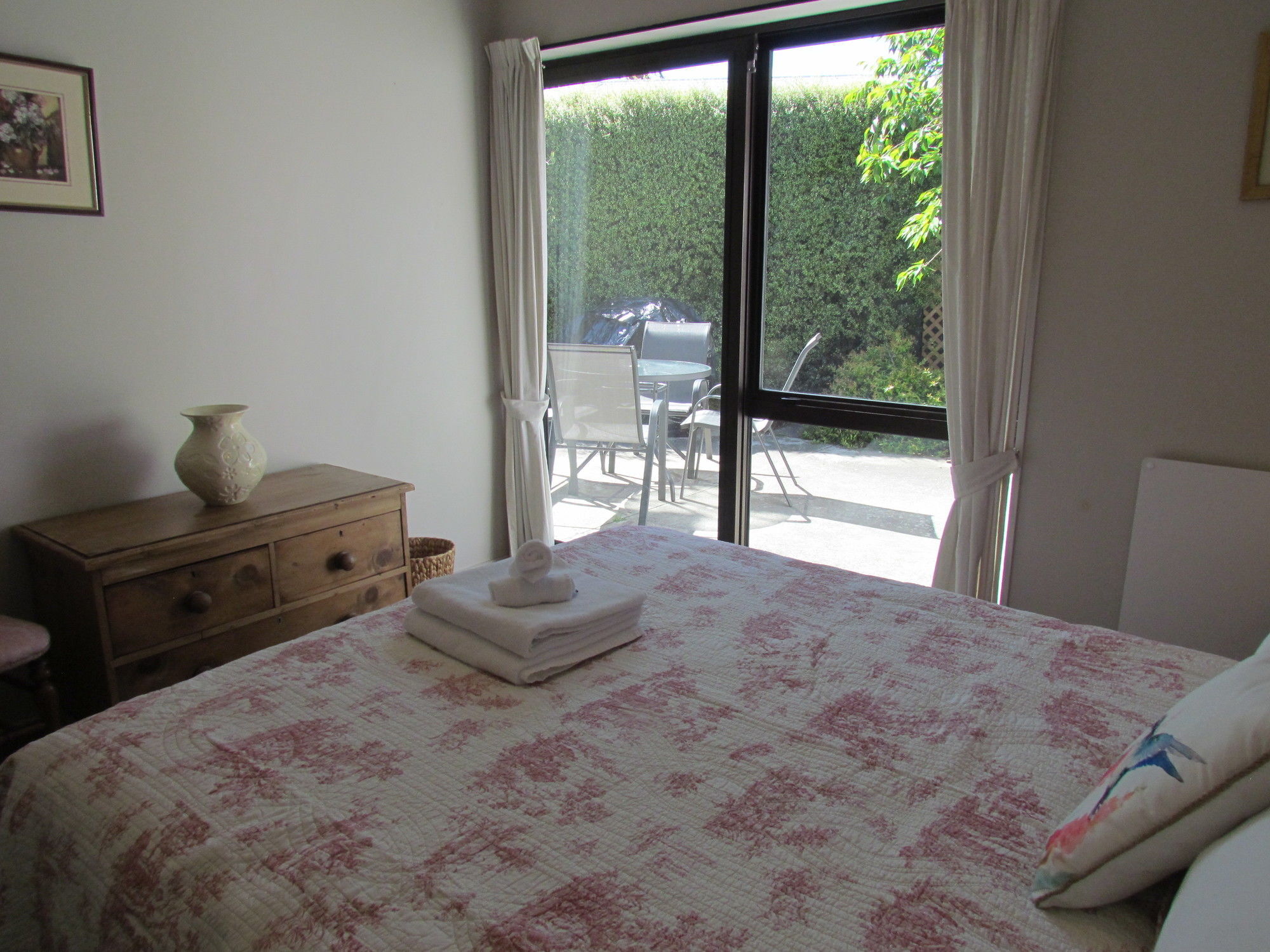 Gordon Villa 1 - Christchurch Holiday Homes * Christchurch