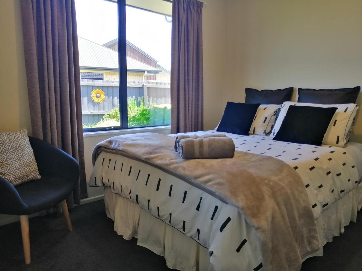 Perfect Home, Stunning Gardens - Aidanfield Gardens Bellissimo Christchurch