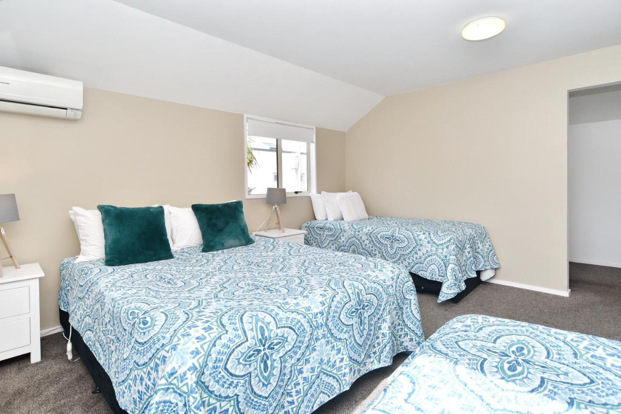 Moa Place - Homes *